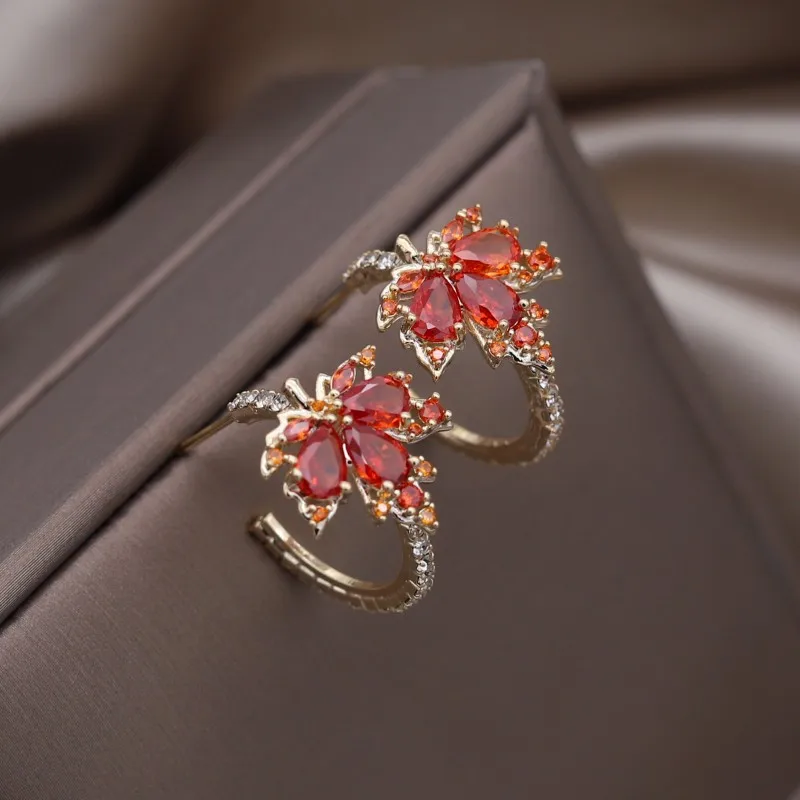 New Fashion Jewelry 14K Gold Plated Luxury Orange Zircon Maple Leaf C-shaped Earrings Elegant Women's Daily Work Accessories