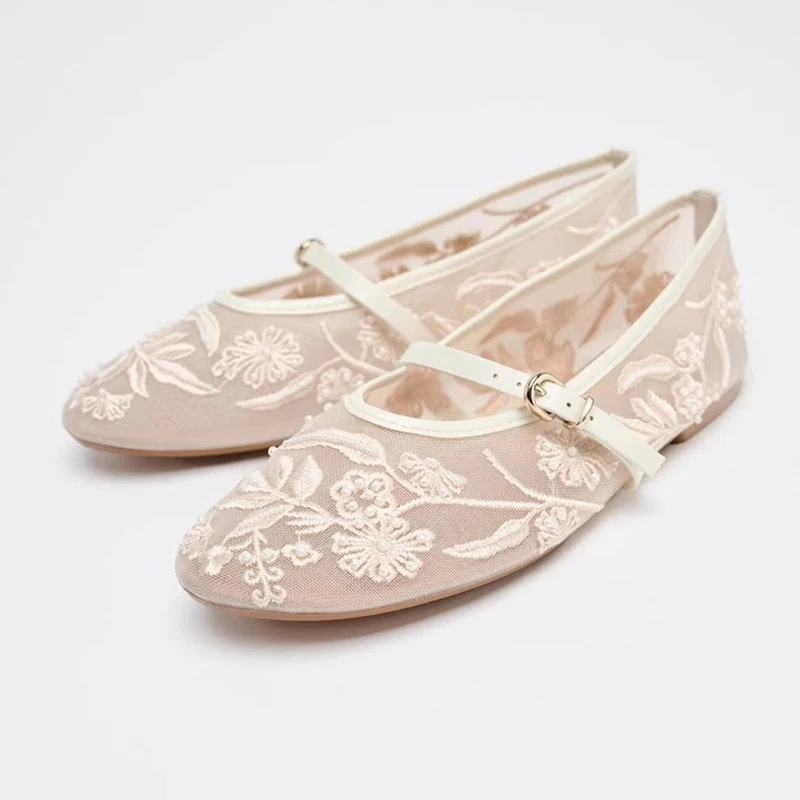 

Women Design Street Style Embroidery Flowers Mesh Buckle Strap Flat Heels Pumps Casual Ballet Party Mary Jane Shoes Lady Sandals