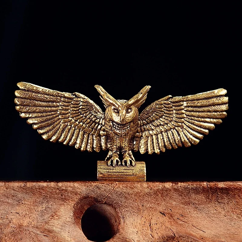 

1Pcs Brass Flying Owl Figurine Antique Copper Animal Figure Mini Statue Home Decor Small Ornament Office Desk Adornment Craft