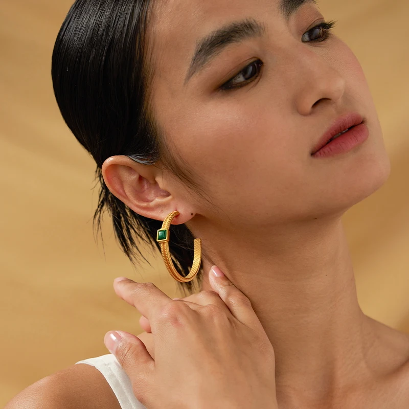 VAROLE تقليد الفيروز هوب القرط للنساء تصميم الأزياء الملمس مجوهرات أنيقة مأدبة الحلي