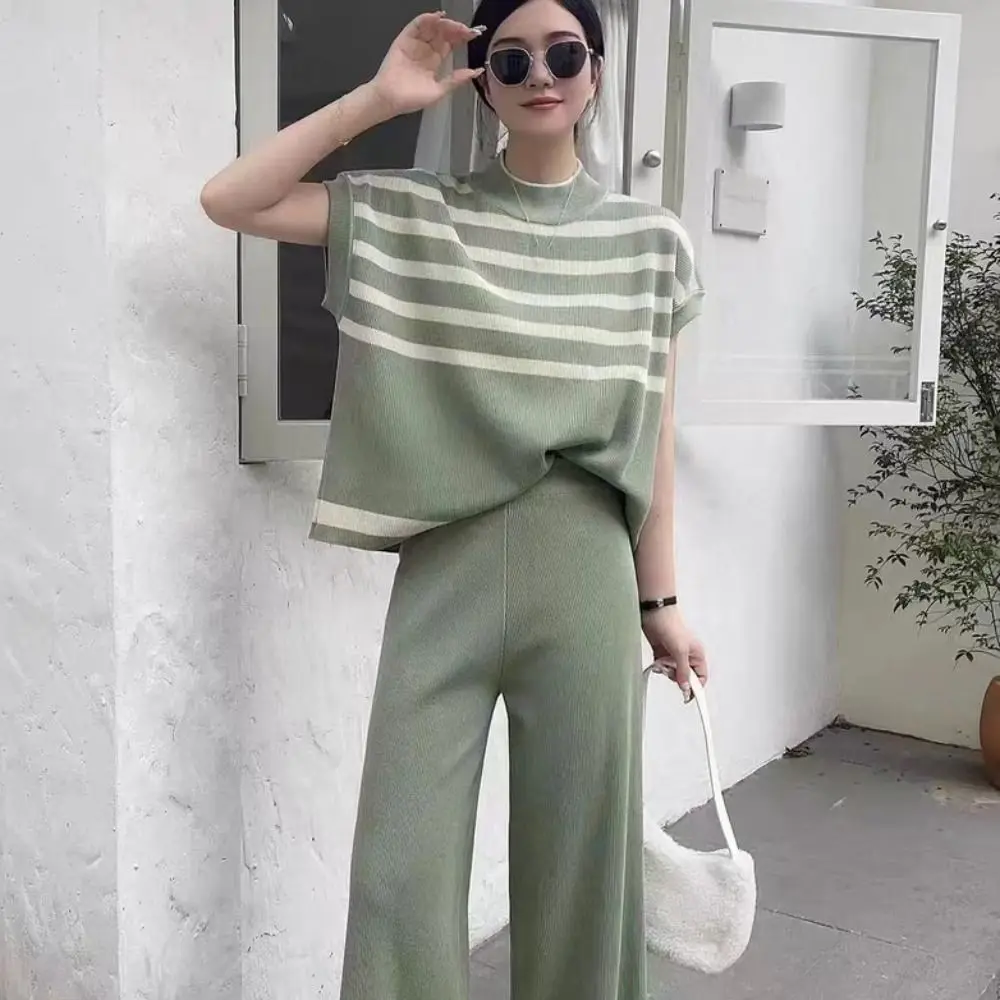 

Sweet Short Sleeve Knitwear Crop Top Loose Ins Stripe Knitted T-shirt Bottoming Shirt Female Clothing Casual Top Women Female