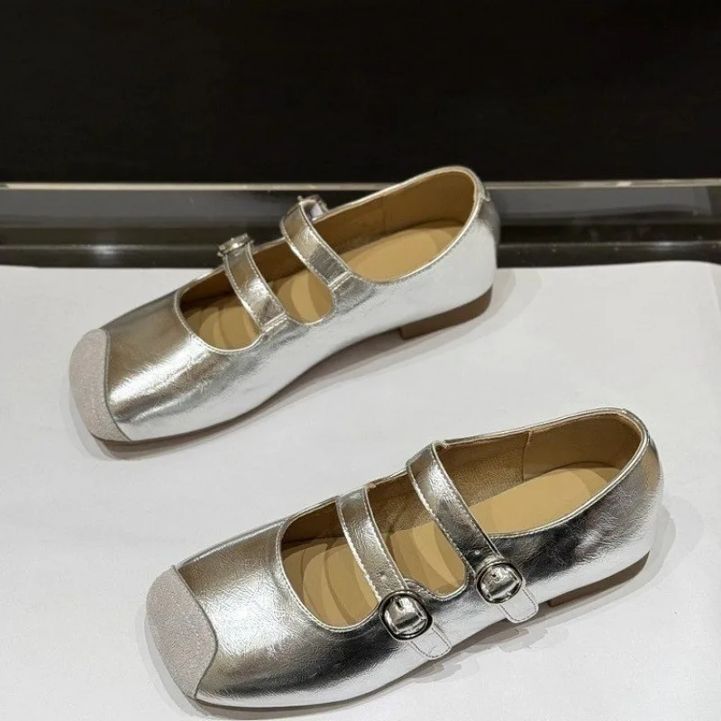 Женские модные туфли на плоской подошве, размеры 35–40, легкие балетки с квадратной головкой и неглубоким носком, мягкие балетки с пряжкой, удобные кожаные одинарные туфли