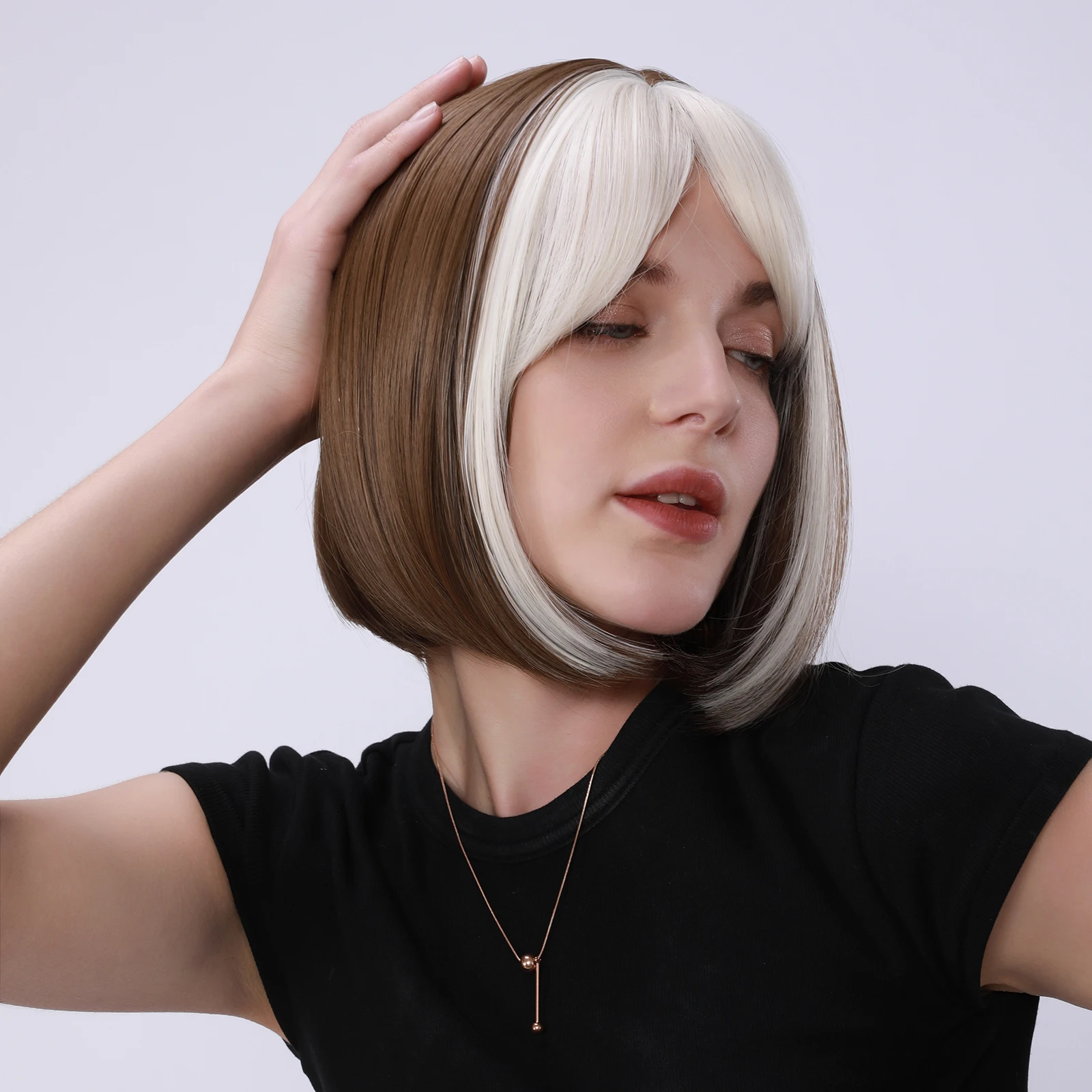 

Synthetic women's fashion wigs, breathable and heat-resistant rose net material, suitable for women's daily wear