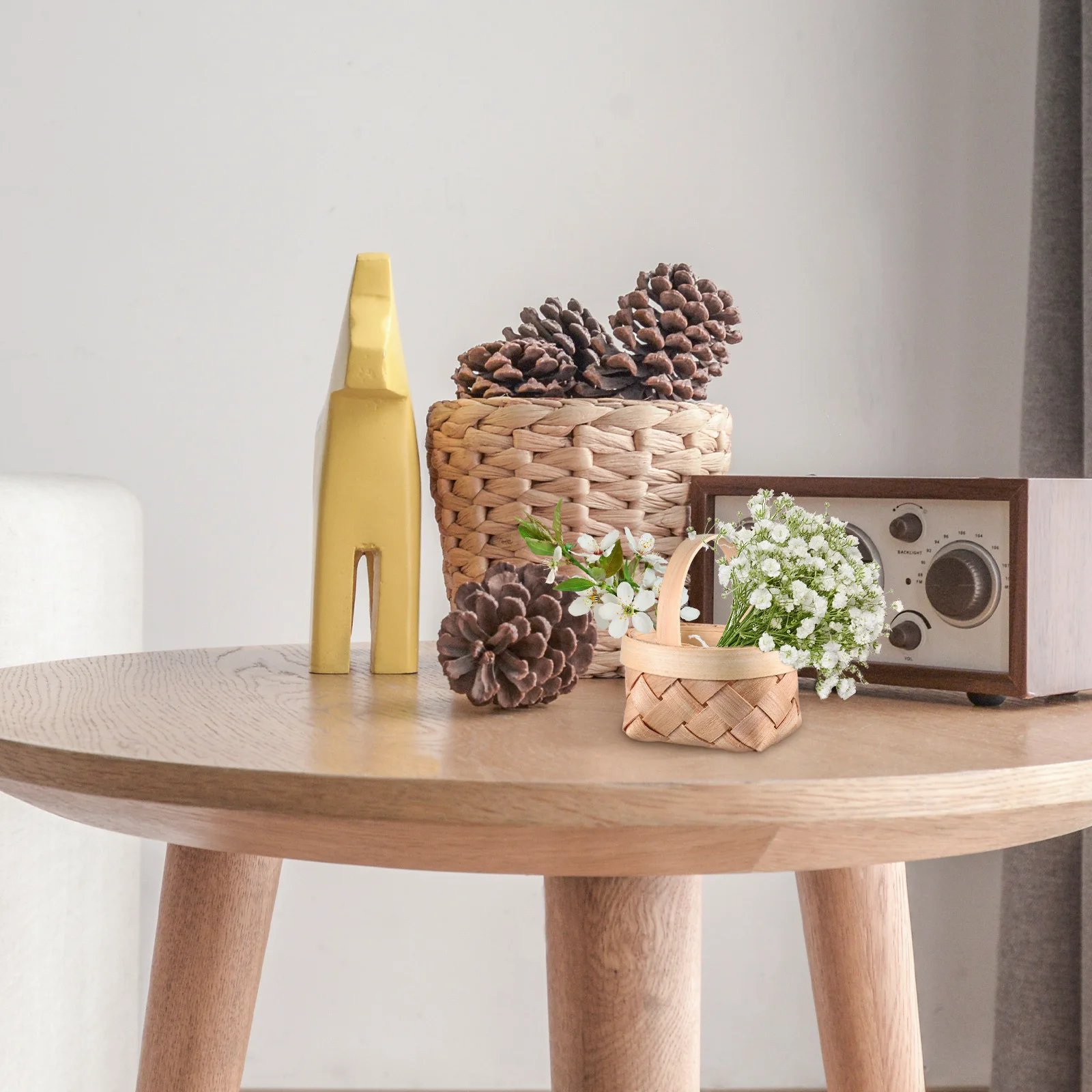 

12Pcs Small Wooden Woven Baskets Mini Candy Gift Storage Basket Portable Decorative Party Favor Mini Wooden Baskets