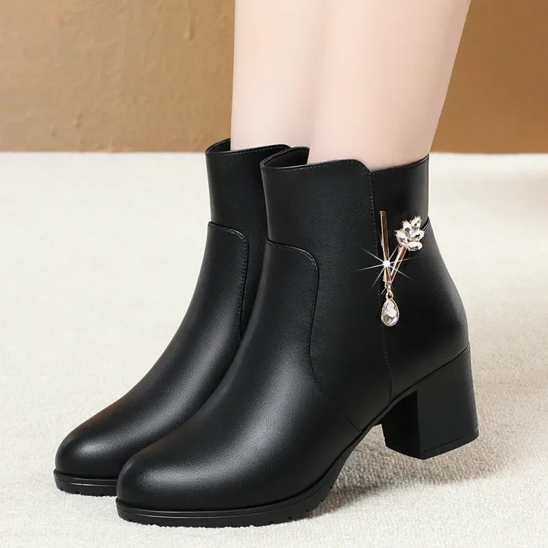 Plus Size 35-42 Autumn Winter Medium Heel Chunky Heels Rubber Soft Sole Comfortable Short Boots New Stuffed Warm Boots