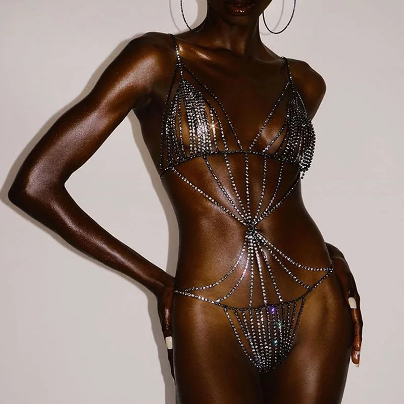 

-border New Accessories Exaggerated Body Chain Bra and Panty Set Nightclub Sparkling Outfi