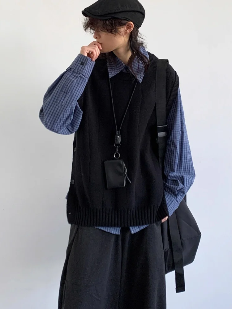 

Вязаный жилет Bla: Новинка осенне-зимнего сезона, ретро-стиль, японский дизайн, унисекс, с боковыми разрезами, мягкий, средней толщины