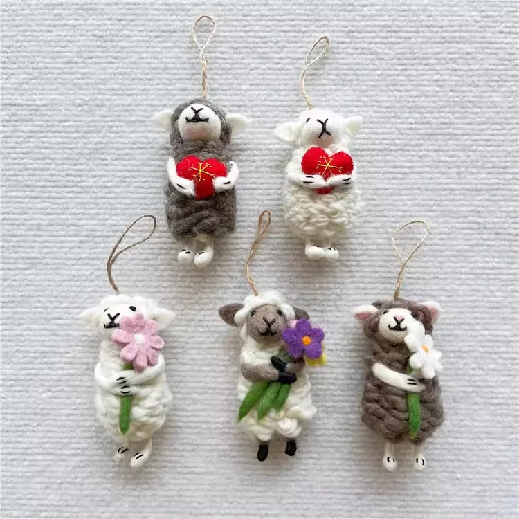 

Handmade - Cotton Thread Outlines A Sheep Holding Flowers Rope Chain Keychain Women's Fun and Cute Fashionable Jewelry Keychain