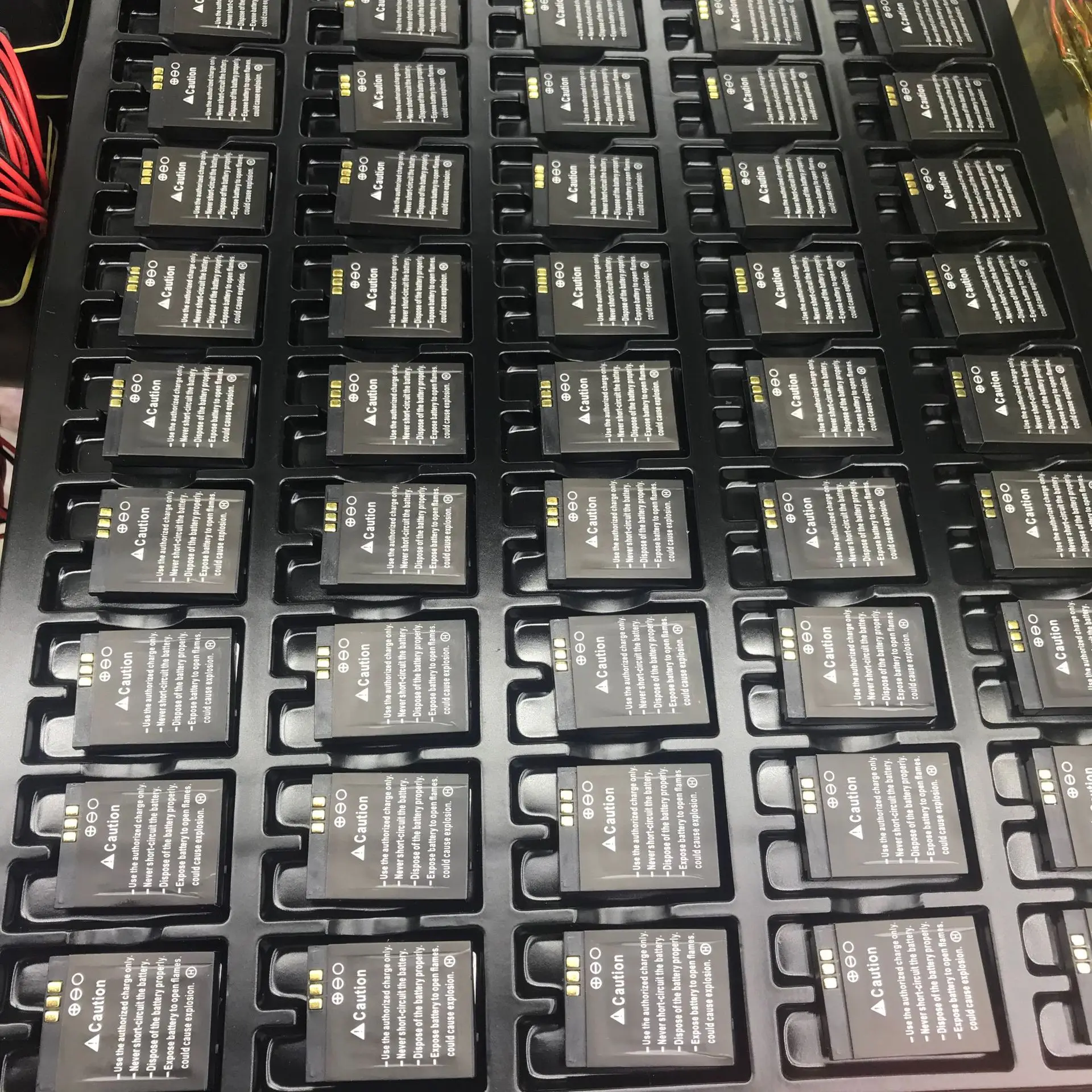 Factory direct selling children's smart watch battery LQ-S1 380mah universal battery 3.7V polymer lithium battery