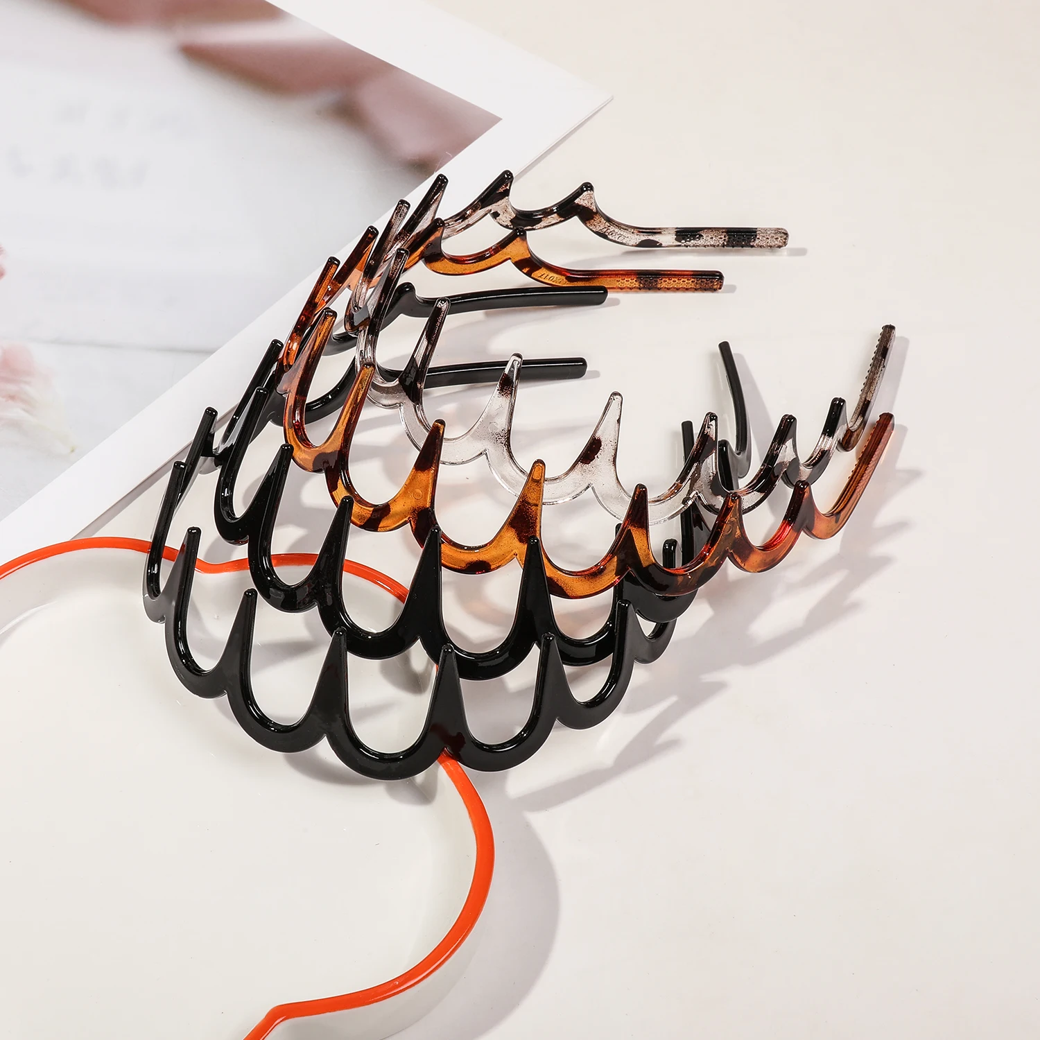 

Black Wavy with Comb Headbands,Non-Slip Fashion Zigzag Head Bands,Hair Accessory for Women Girls