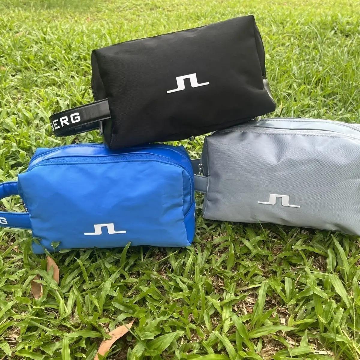 

Multipurpose Lightweight Golf Clutch, Small Handheld Bag for Accessories, Fashion Compact Travel Pouch