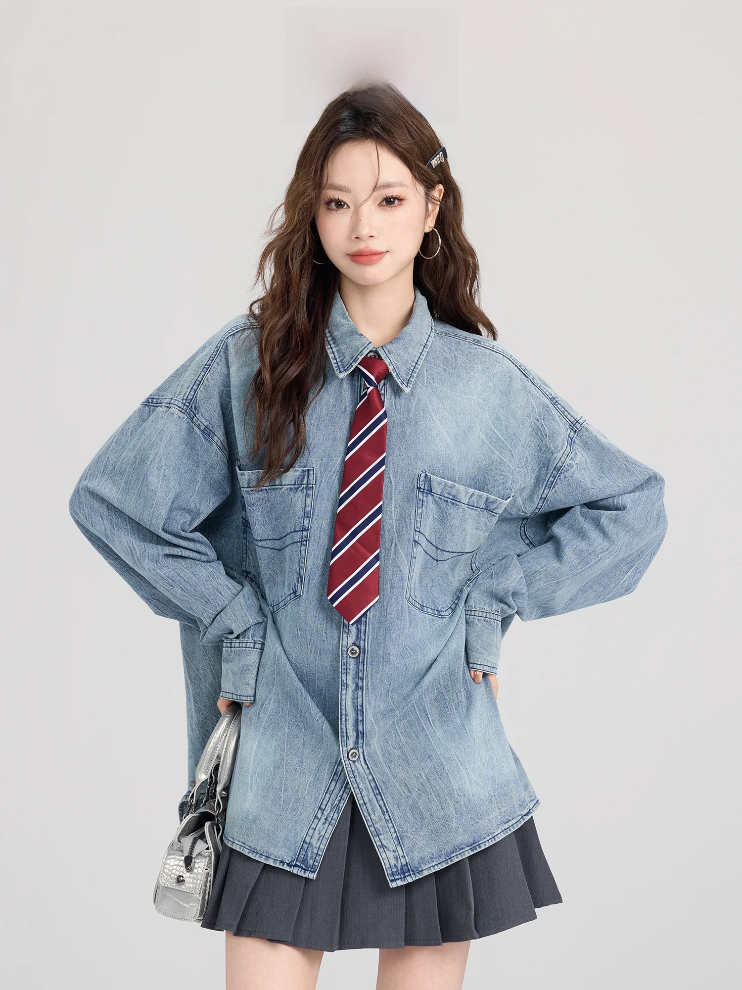 

Женская джинсовая куртка в американском ретро-стиле, синяя, на раннюю осень, новая, удлиненная, маленький размер, свободный крой, милый и стильный