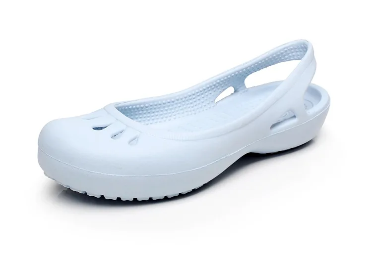 Summer Lightweight Non-Slip Hole Shoe Women's Flat Sandals Nurse Shoes Casual Jelly Beach Shoes Female Waterproof Flip Flops