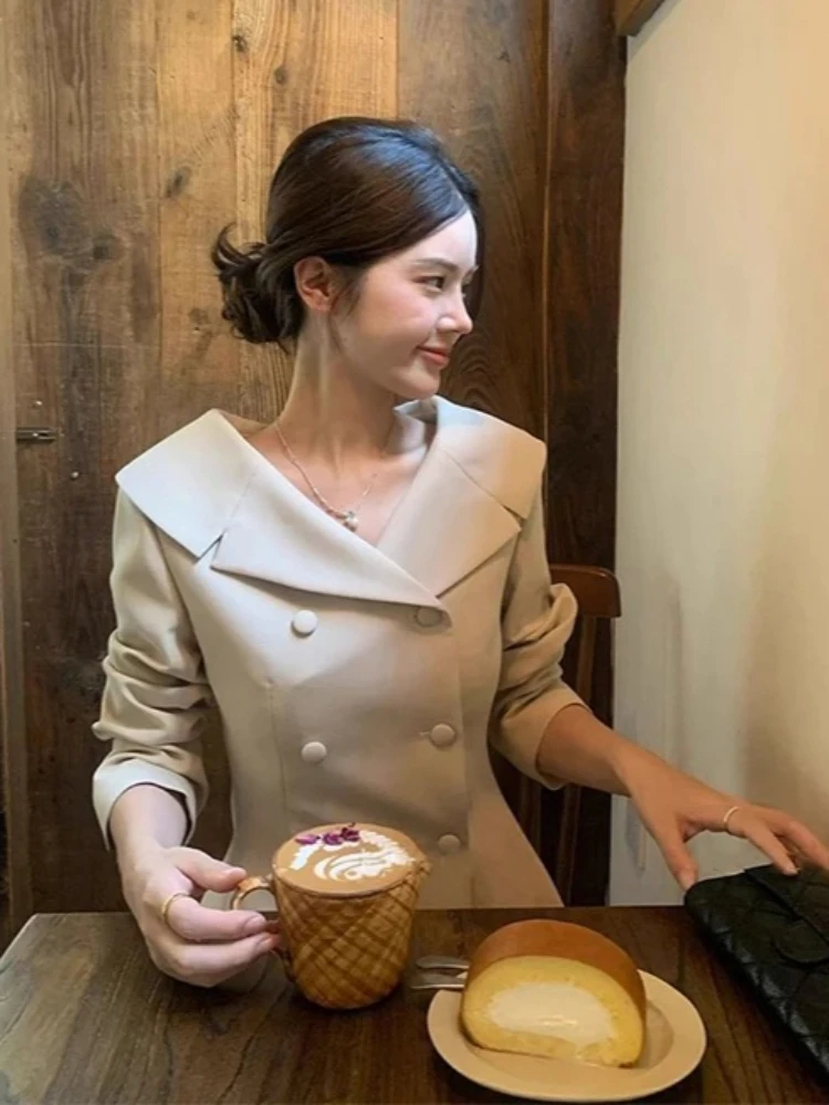 

Французский элегантный укороченный жакет для женщин, модный двубортный пиджак, офисный женский корейский блейзер, осенняя верхняя одежда с длинным рукавом