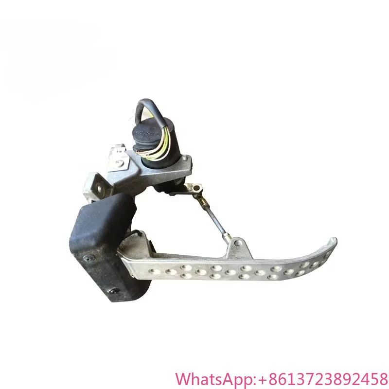 

Original Used Throttle Pedal with Potentiometer for Ferrari F430 Spider OEM 196180 185452 170038