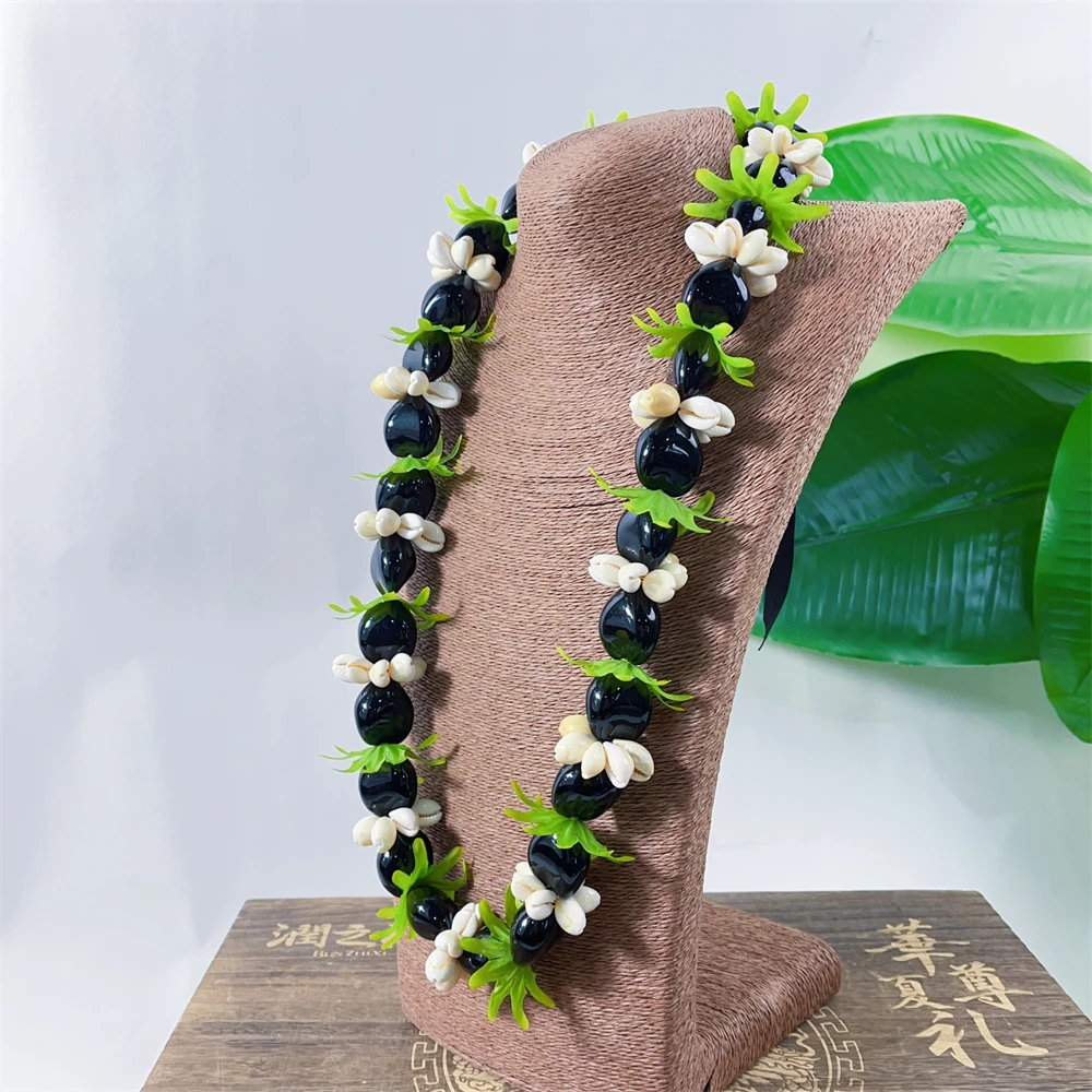 Hete Verkoop Populaire Hawaiiaanse Kukui Noot Shell Lei Met Cowrie Shell Groen Blad Hula Dansbenodigdheden Ketting 80Cm Snelle Verzending