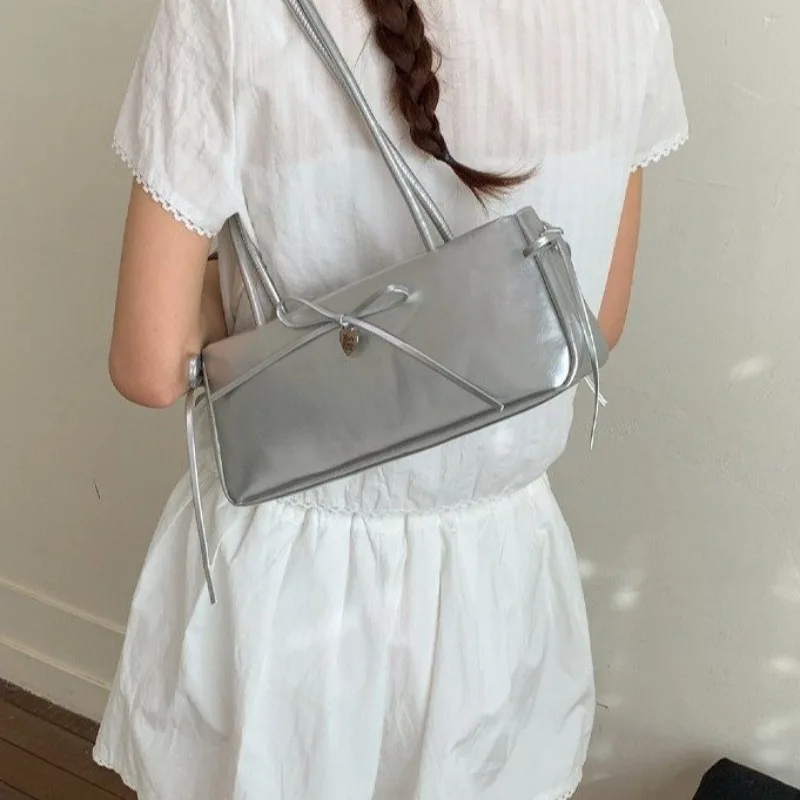 

Многофункциональная кожаная сумка для подгузников для мам, элегантный винтажный классический дизайн в парижском стиле, повседневная сумка-тоут через плечо, универсальная для дома и улицы