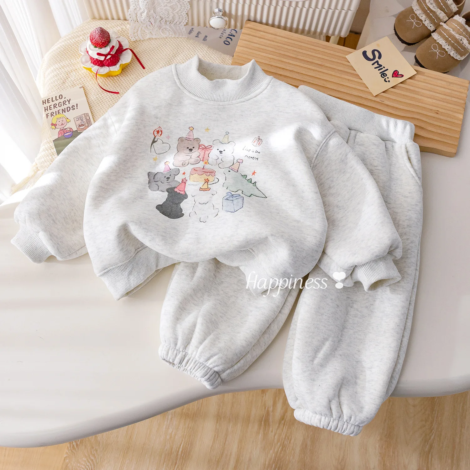 

Girls Thick Clothes Sets Winter 2025 Children Warm Velvet Sweatshirts Tops Pants 2pcs Cute Suit For Baby Tracksuits Kids Outfits