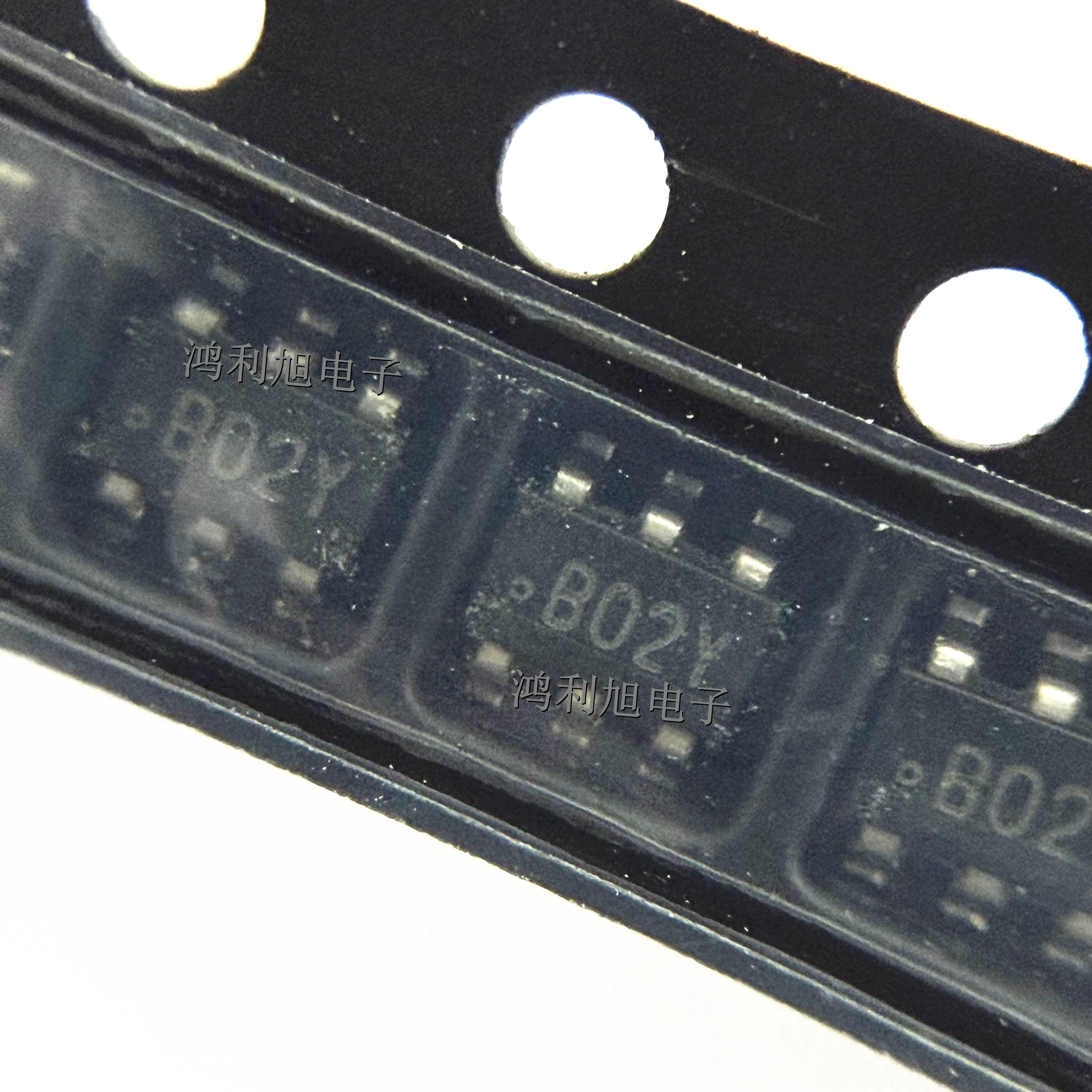 5 ピース/ロット LMR14006YDDCR SOT-23-6 マーキング;B02Y スイッチング電圧レギュレータ 600mA 動作温度:- 40 C-+ 125 C