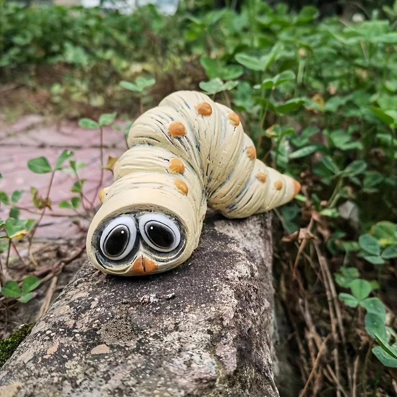 

Funny Handmade Outdoor Caterpillar Statue Lifelike Garden Worm Ornament Resin Craft Animal Figurine Halloween Yard Decoration