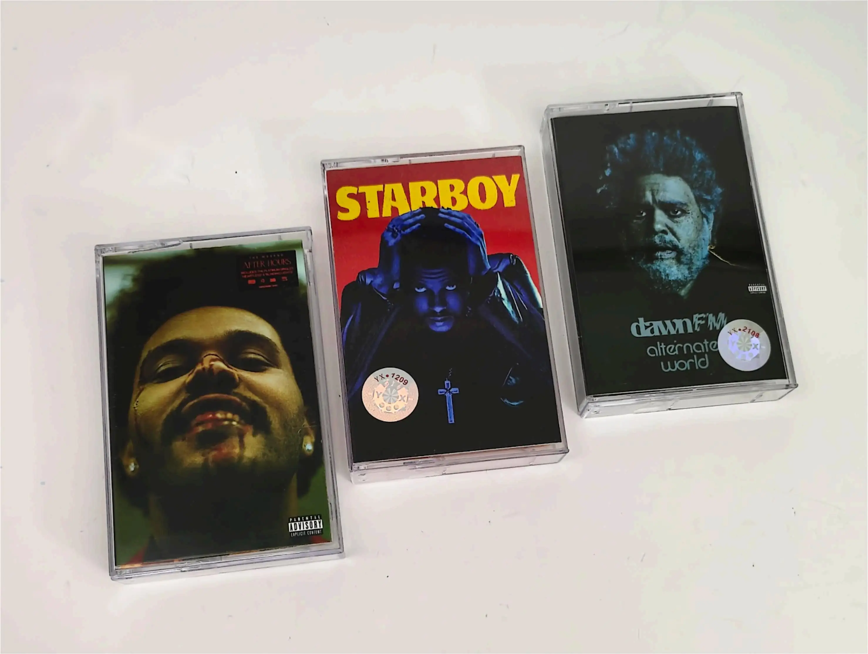 

R&B The Weeknd Music Tape Starboy Album After Hours 4pcs Cassettes Cosplay Recorder Walkman Car Soundtracks Box Party Music Gift