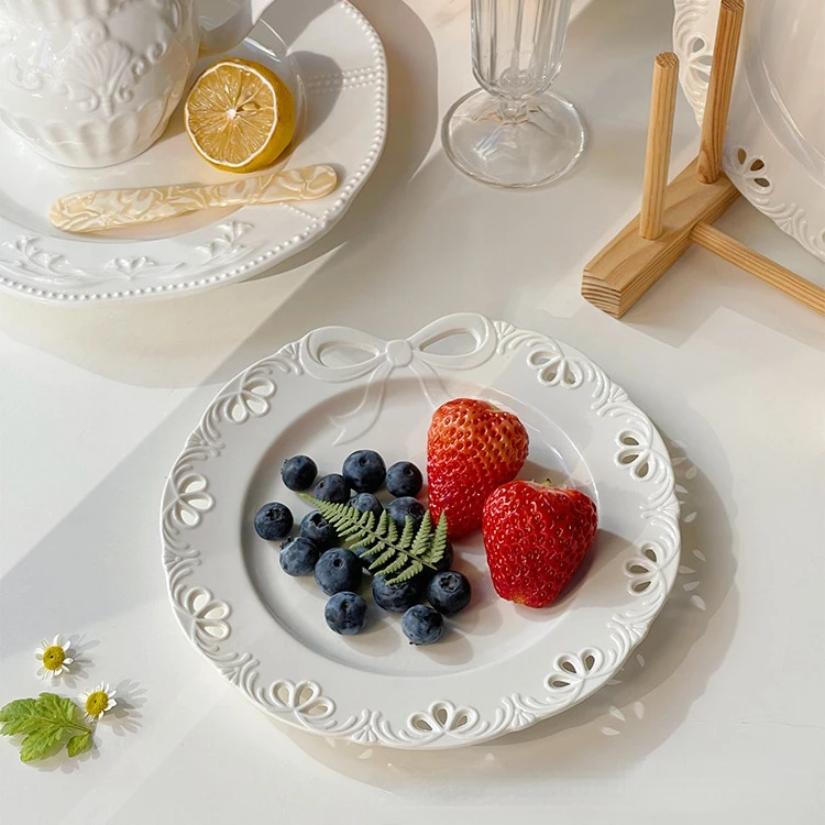 

Bow Knot Relief Beautiful Ceramic Plate Internet Celebrity Ins Coffee Shop High Beauty Plate Dessert Western Food Plate