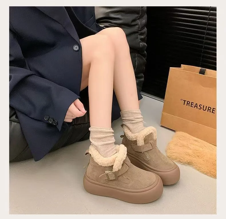 موضة أحذية الثلوج النسائية 2025 الخريف والشتاء جديد طالب أحذية بوت قصيرة أحذية قطنية كبيرة الصوف سميكة متوسطة المساعدة