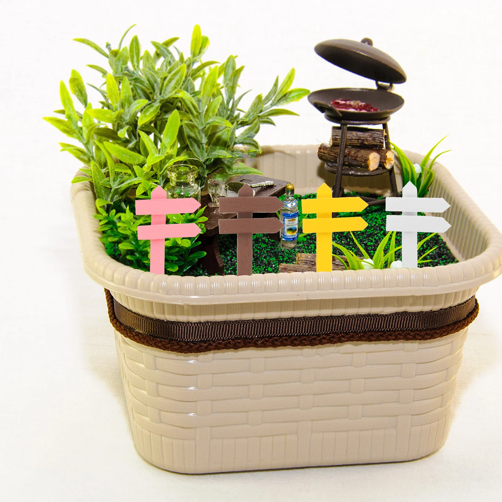 

10Pcs Garden Plant Label Signs Miniature Wooden Plaque Markers for Greenhouse Farming Easy Soil Insertion Colored Stem