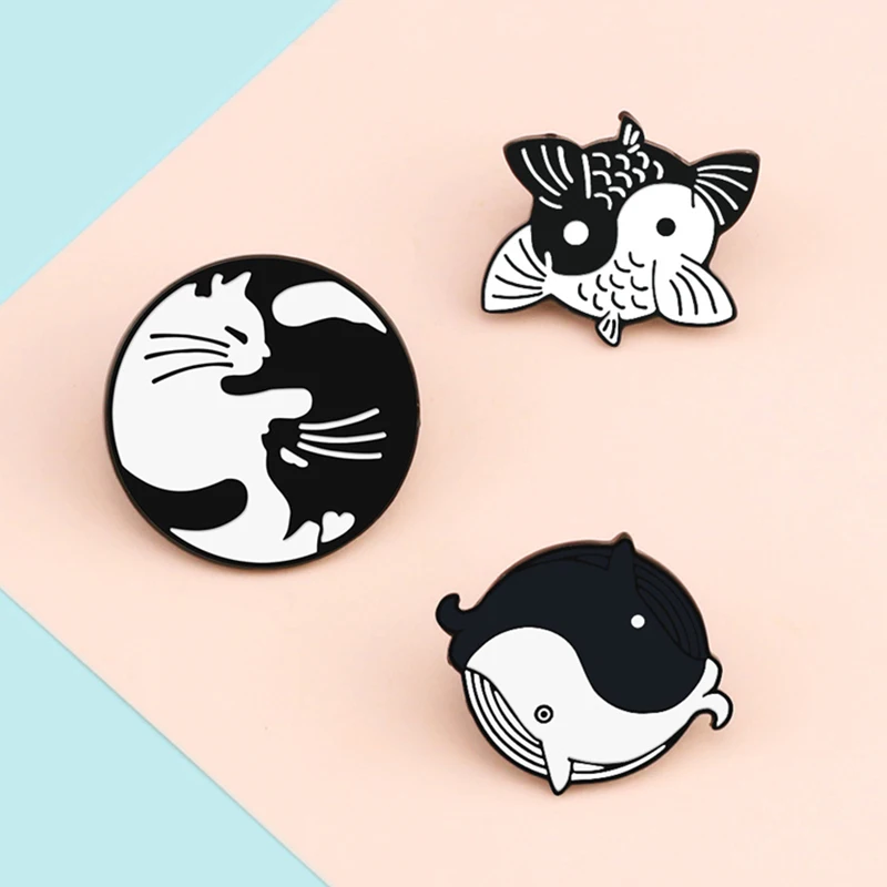 Hugging Yin Yang Cat Lapel Pin Tai Chi Black White Fish Koi Brooches Bag Clothes Enamel Pins Badge Animal Jewelry Gifts for Kids