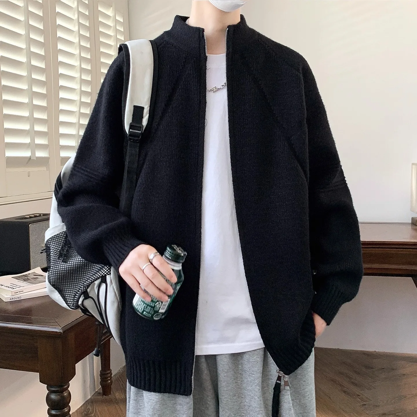 Cardigã Masculino de Tricô sso com Gola Alta e Zíper, Jaqueta Solta da Moda para Outono/Inverno