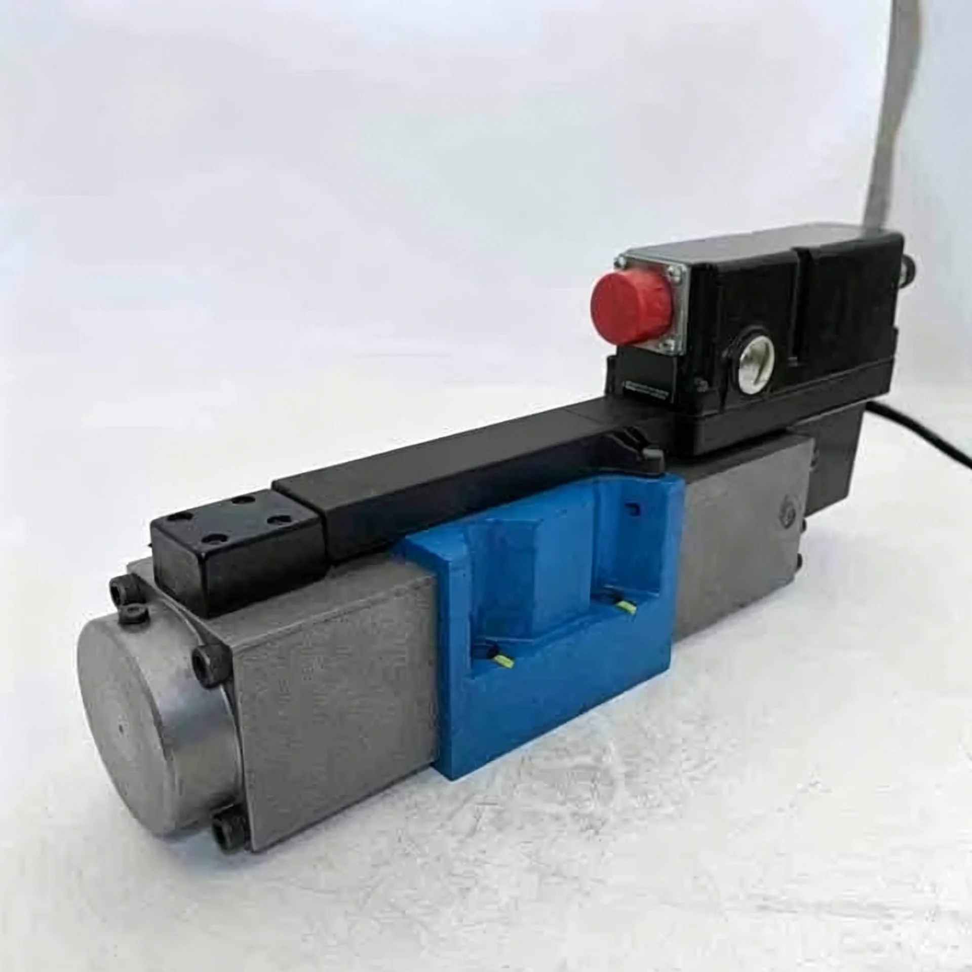 KBFDG4V-5-33C50N-Z-PR7-H 7-10 Proportional Directional Valves KDG4V-3-2C20N-M-U-H7-60 KDG4V-3S-33-C22A-M-U-H5-60 Solenoid Valve