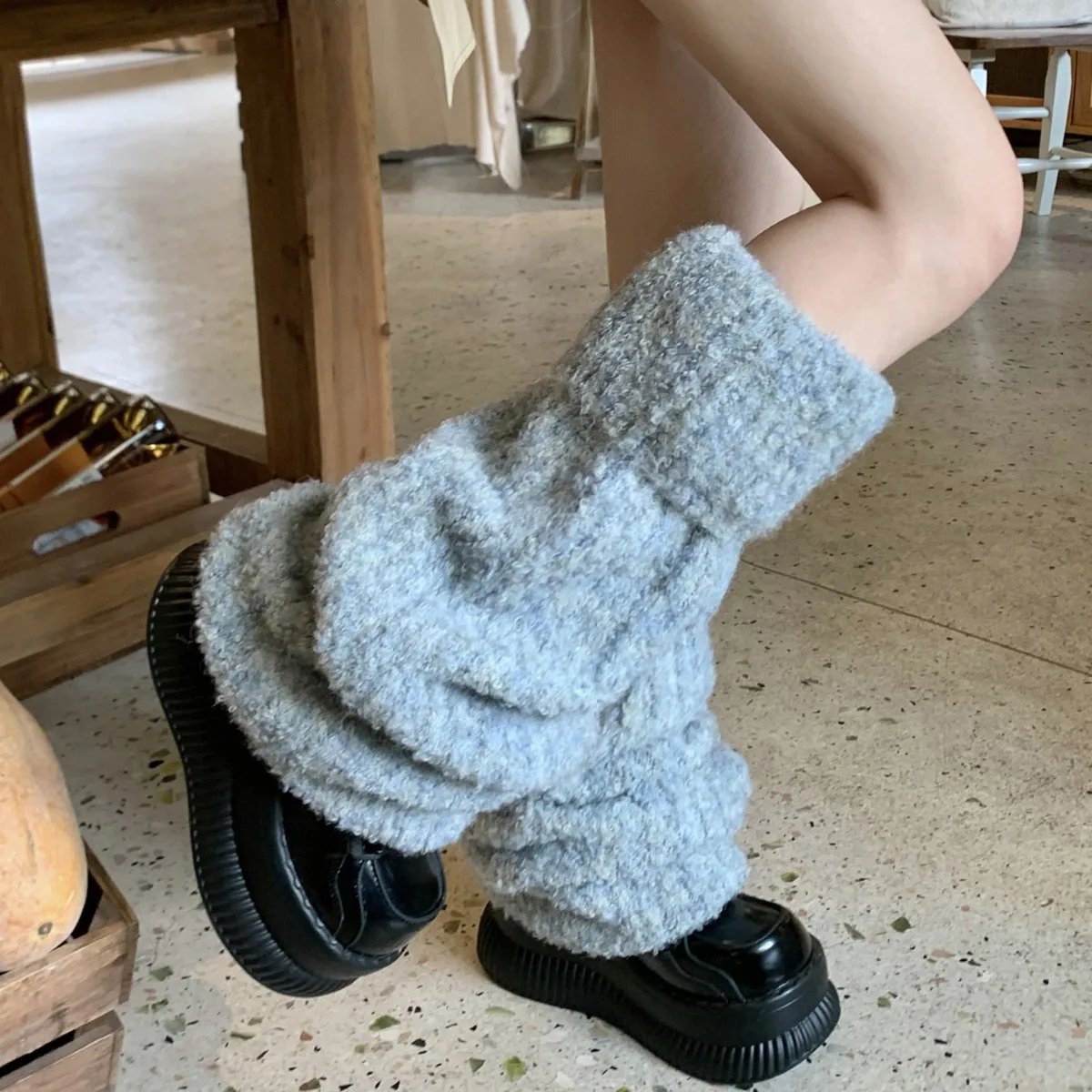 女性用、柔らかいふわふわ素材のニットレッグウォーマー、ゆったりとしたデザイン、重ね着できる、厚手で暖かい、ふわふわのブーツカバー、y2k、プレッピー、ロリータ、jkスタイル、レッグソックス。