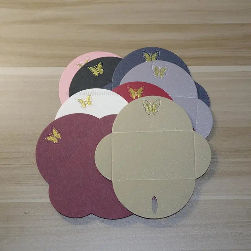 100pcs/lot 10x6cm 250gsm Cute golden embrassed Butterfly Clasp Envelopes/ wedding Party Invitation,stuff Vip Cards, Namecards