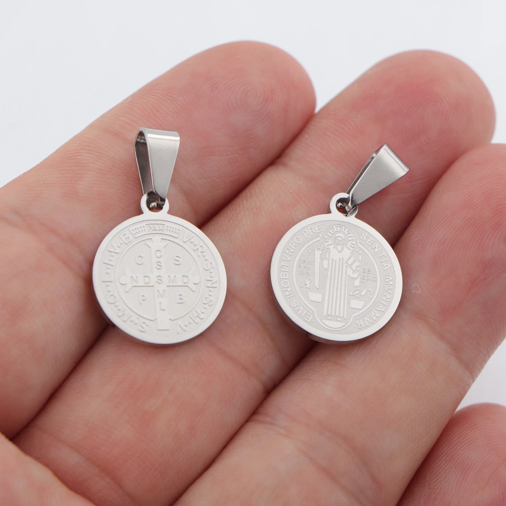 

10pcs/lot Stainless Steel Catholic Charms Saint Benedict Medal Pendant for DIY Jesus Jewelry Craft Accessories