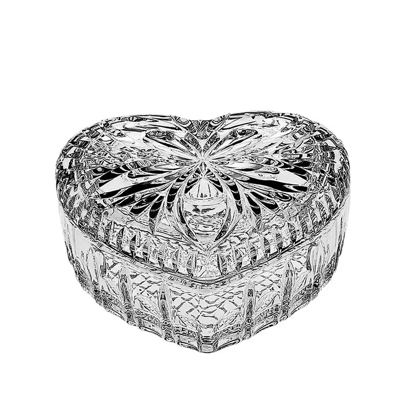 

Crystal glass, household fruit plate, dried fruit box, with lid, creative heart-shaped sugar jar gift box.