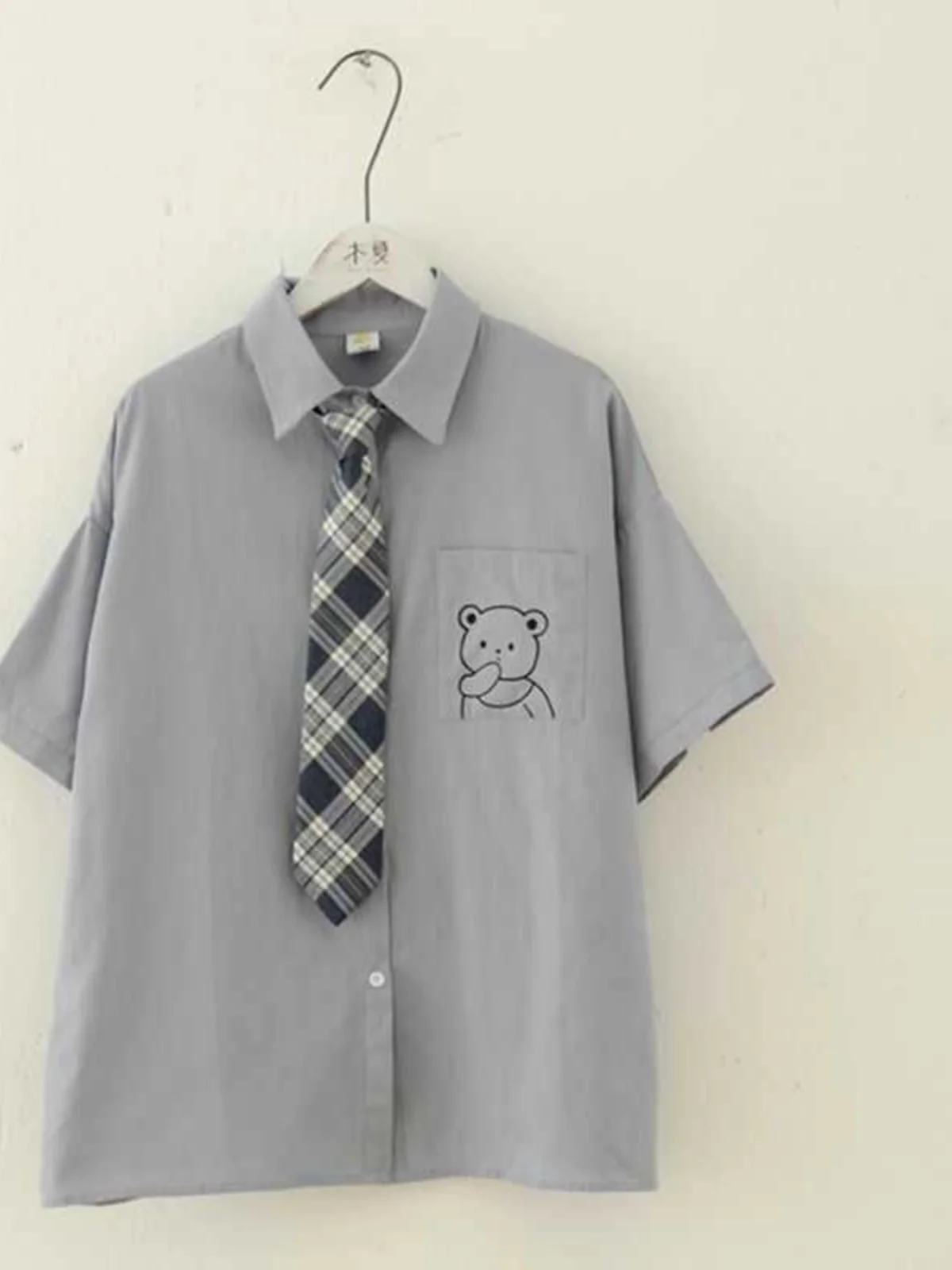 

Модная повседневная свободная рубашка с коротким рукавом и множеством застежек, универсальный свободный топ для молодых женщин, в корейском стиле, для повседневной носки