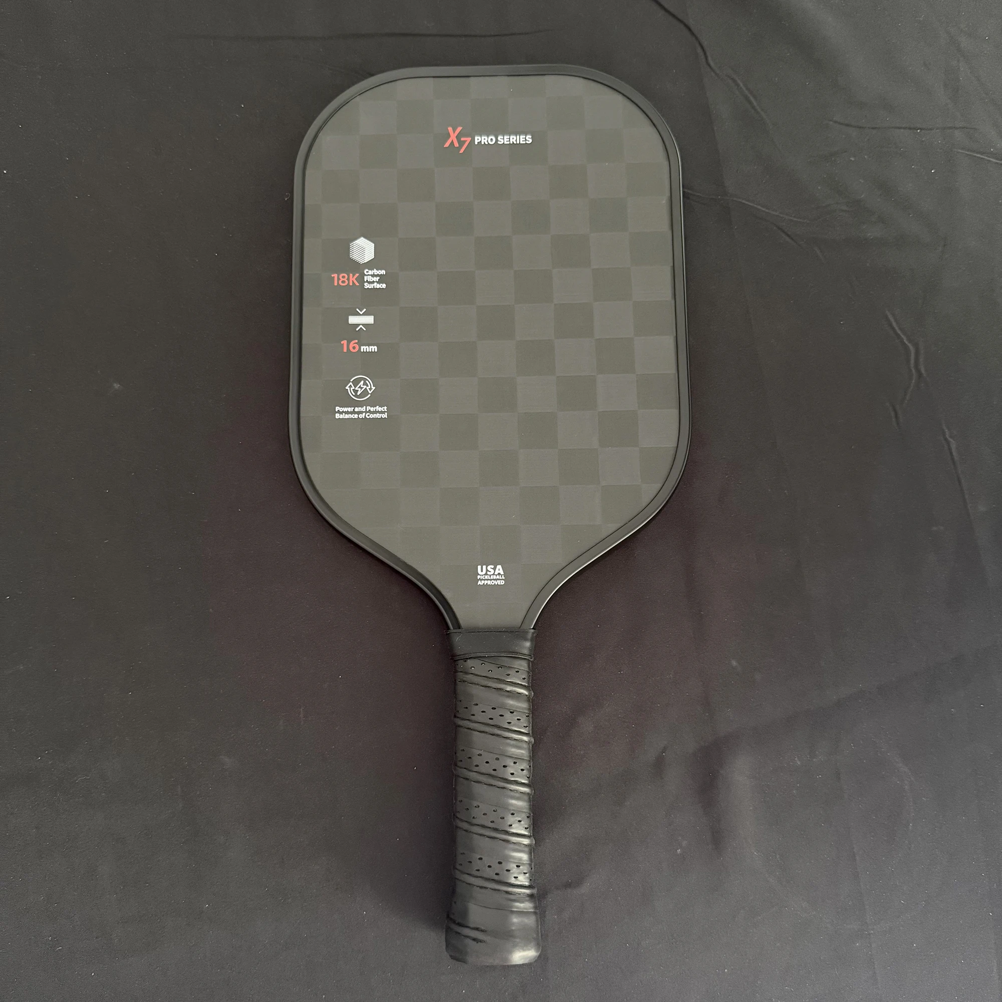 

2025 18K Carbon Fiber Face USA PA Approved Pickleball Paddle T700 Carbon Fiber Honeycomb Core for Power Suitable for Beginner