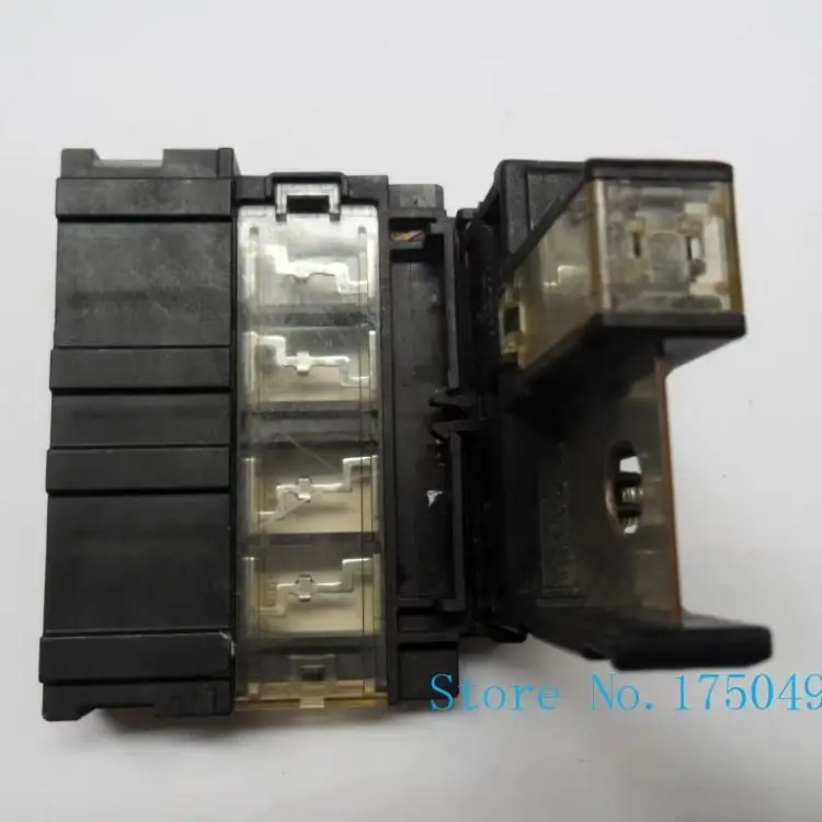 

Spare Parts Fuse Fusible Link Holder Positive Battery Cable Holder for Nissan SYLPHY HR16 G11 OEM# 24380-79915 used