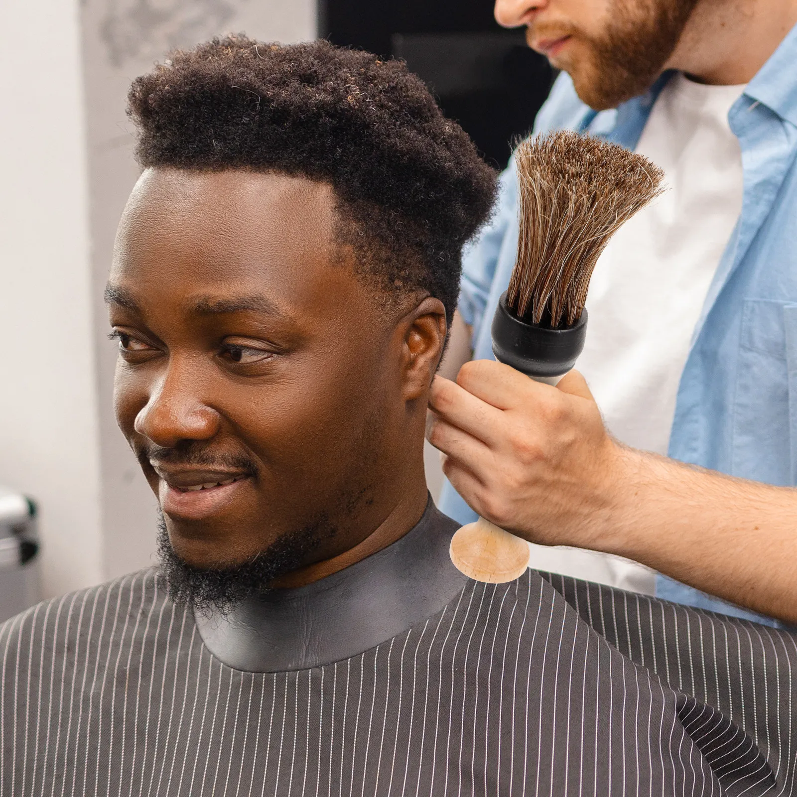 

Щетка для вычесывания волос с мягкой щетиной и прочной деревянной ручкой для парикмахерских, бритья, ухода за бородой, удаления шерсти животных, домашнего использования