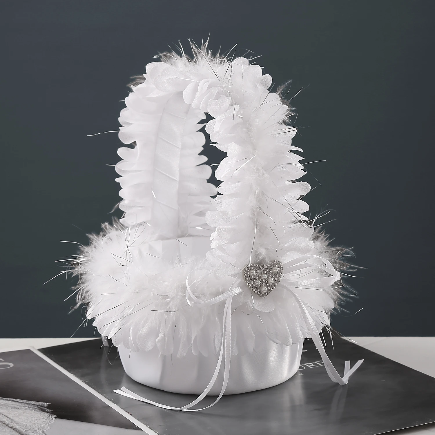 Romantic Flower Basket for Wedding Banquet Bride's Ceremony Flower Girls Decorative Flower Girl Basket