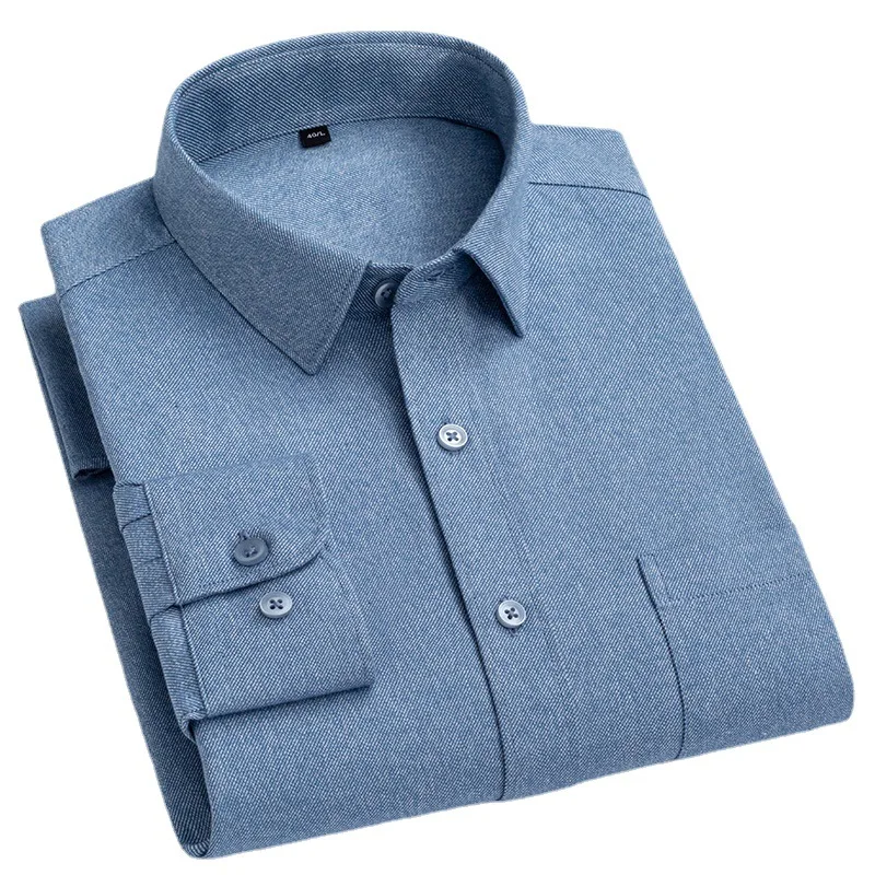 New long sleeved cotton Oxford spun solid color shirt with chest pocket, regular style men\'s business and leisure clothing