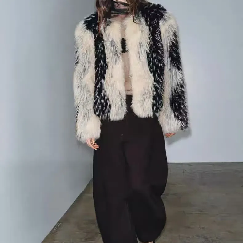 Faionable تأثير الفراء الاصطناعي Jaet المرأة الخريف الشتاء وصول جديد الدافئة ألياف البوليستر طويلة Sve فضفاض معطف البولي ايثيلين #2