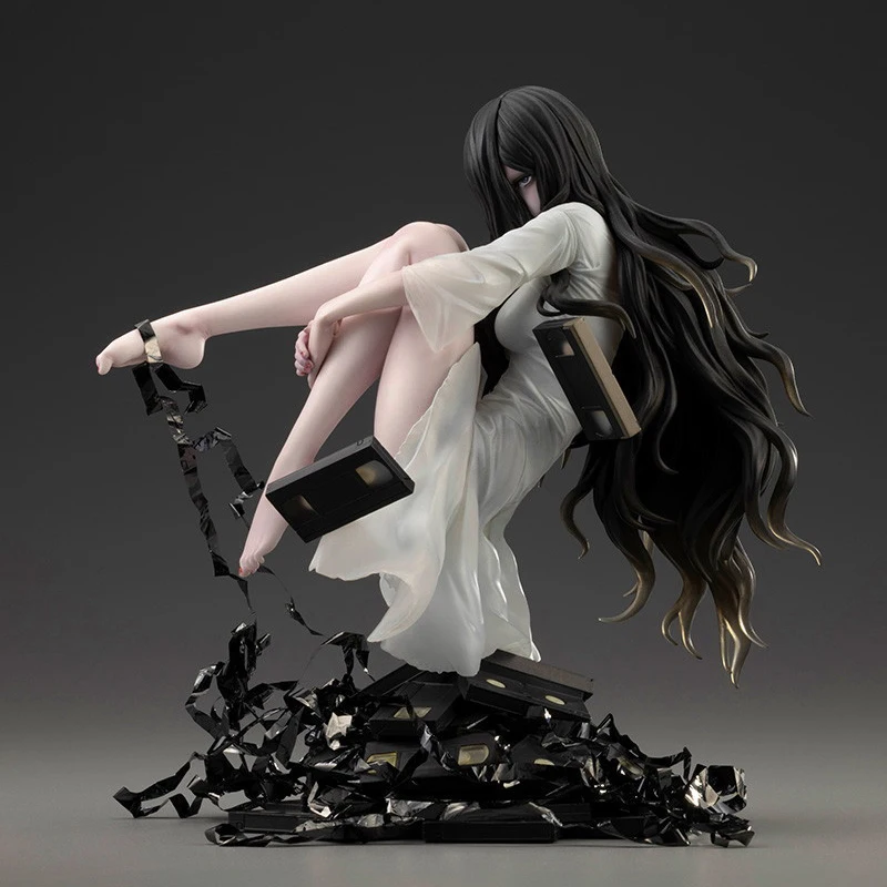 ของแท้ Yamamura Sadako Kotobukiya แหวนอะนิเมะรูป PVC 17 ซม.ตุ๊กตารุ่นสะสมรูปปั้นเครื่องประดับของขวัญ