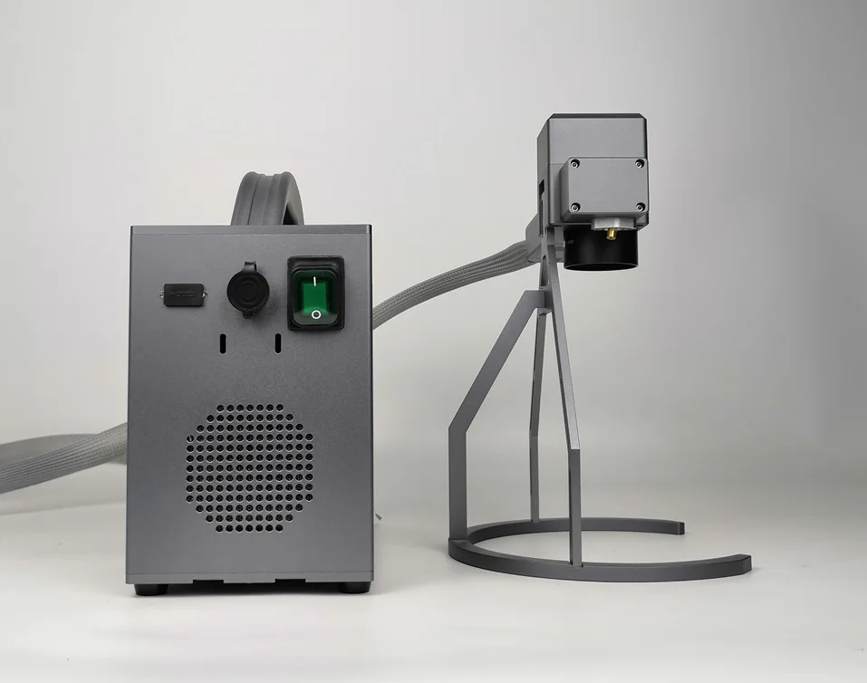 2025 Nuova mini macchina portatile per marcatura di fibre per incisione da 20 W per metallo