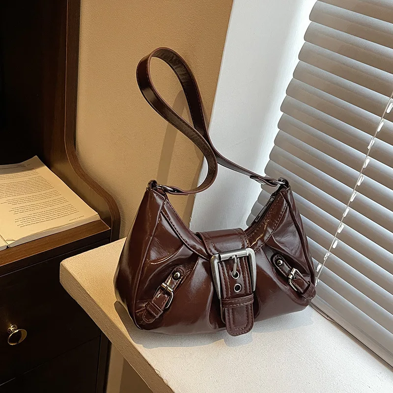 

Woman Shoulder Bag Pleated Buckle Shoulder Bag Retro Y2k Bag High-End Pu Handbag For Commuting Travel Shopping