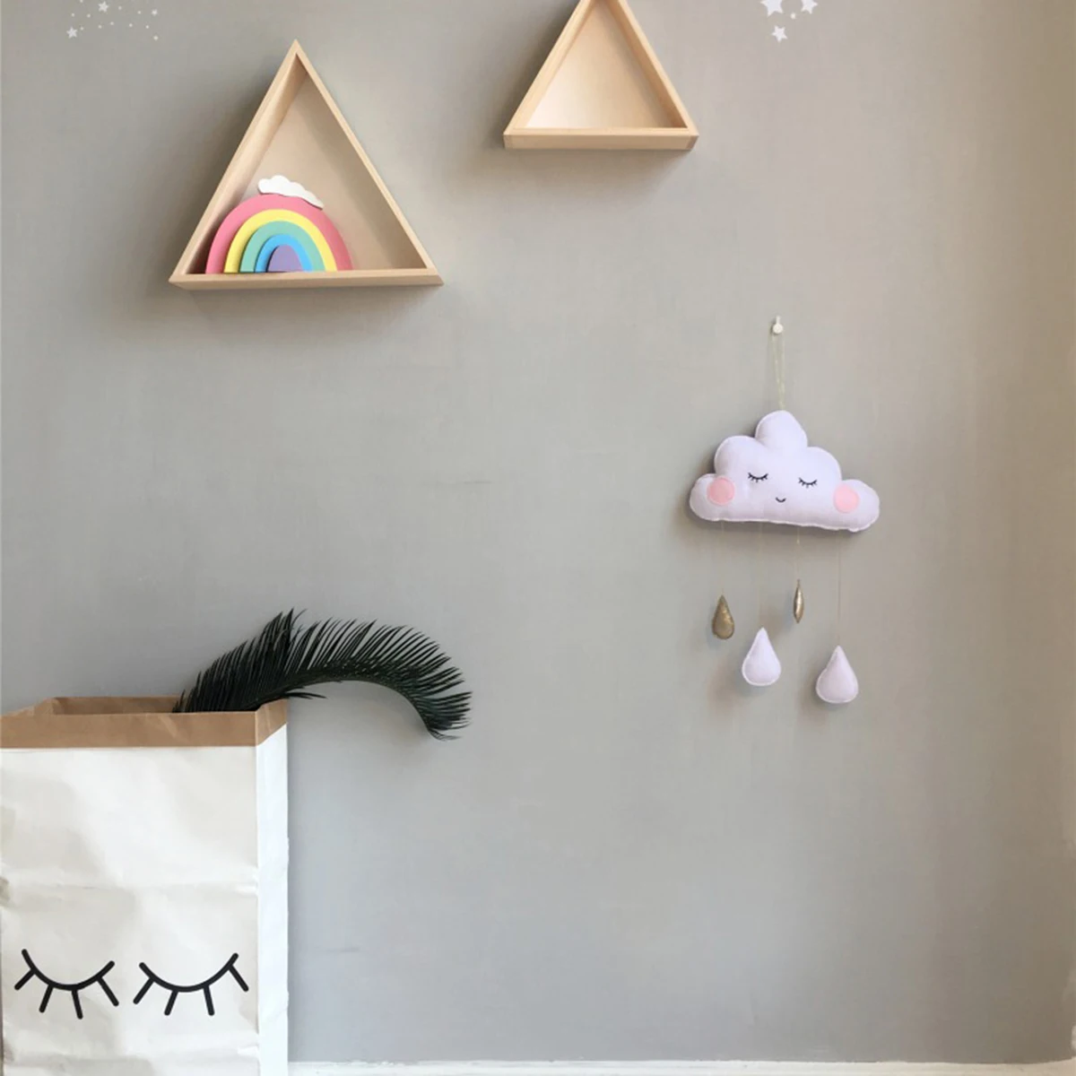 

Raindrop Pendant Nordic Cloud Felt White and Gold Hanging Decoration Children Room Photography Prop Wall Hanging