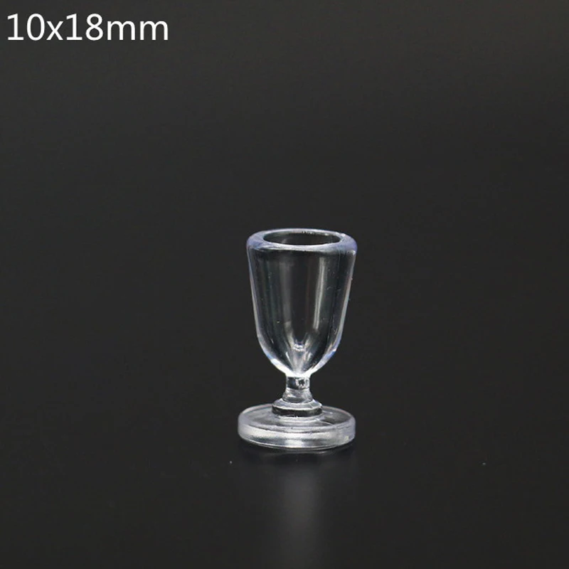 10 قطعة كأس النبيذ الأحمر الصغير محاكاة الأثاث كأس للنبيذ لتزيين بيت الدمى 1:12 دمية مصغرة الملحقات