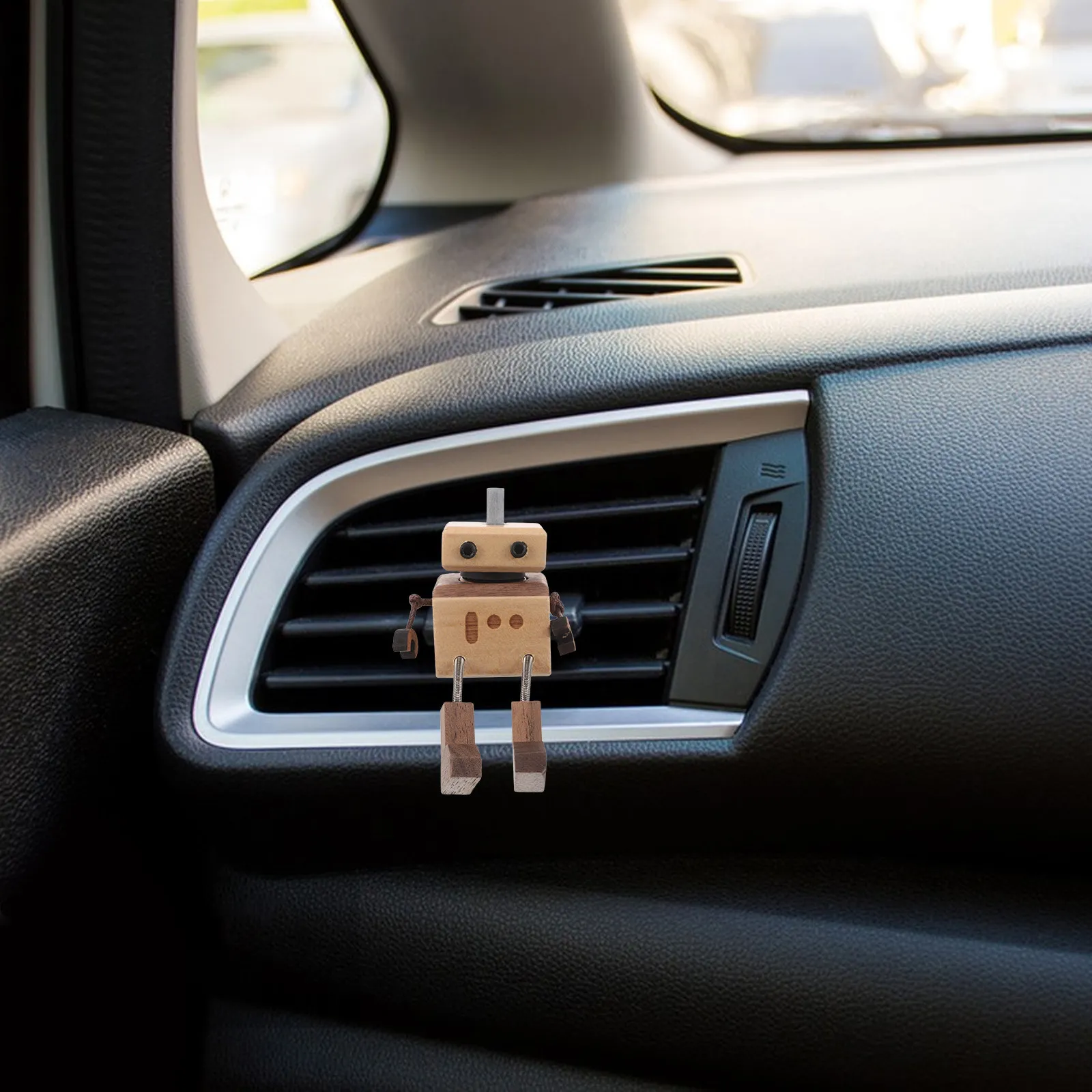 Robot Shaped Wood Essential Oil Car Diffuser Air Vent Clip on Aromatherapy Diffuser for Auto Interior Fragrance Dispenser Decor