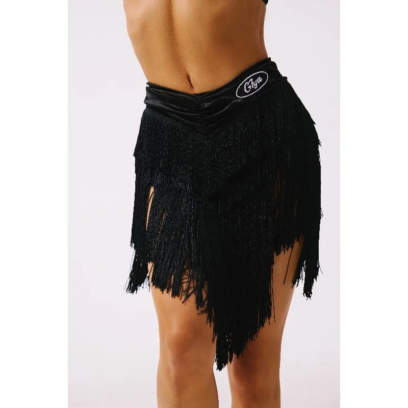 Maßgeschneiderter GIYA-Rock aus schwarzem und weißem Satin mit plissierter Taille, dreilagiger Schwerindustrie-Quastenrock mit Unterhose, lateinamerikanischer Anzug