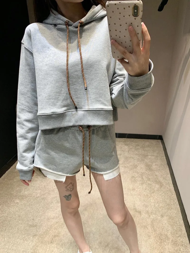 24 Autumn/Winter New Women's Shorts Letter Stickers Embroidered Logo Grey Short Drawstring Hooded Sweatshirt Women's Shorts